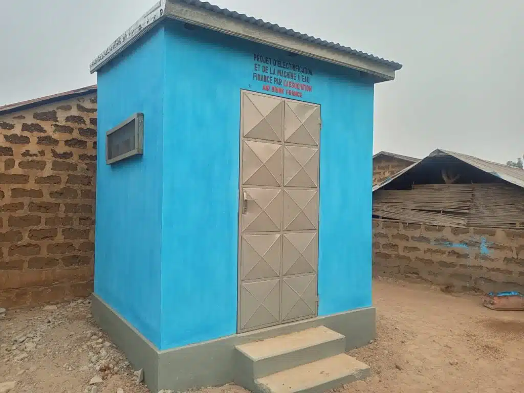 Cette cabine va servir à abriter le système photovoltaïque